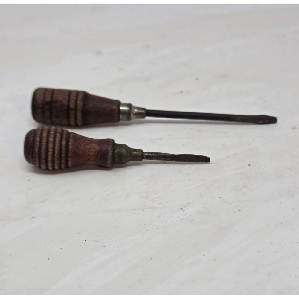 Vintage Flat Blade Screwdriver Pair Turned‎ Wood Handles Brass Nickel Ferrule